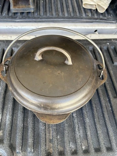 VINTAGE GRISWOLD CAST IRON #7 1277 W/ #7 LID HANDLED DUTCH OVEN BUTTON LOGO