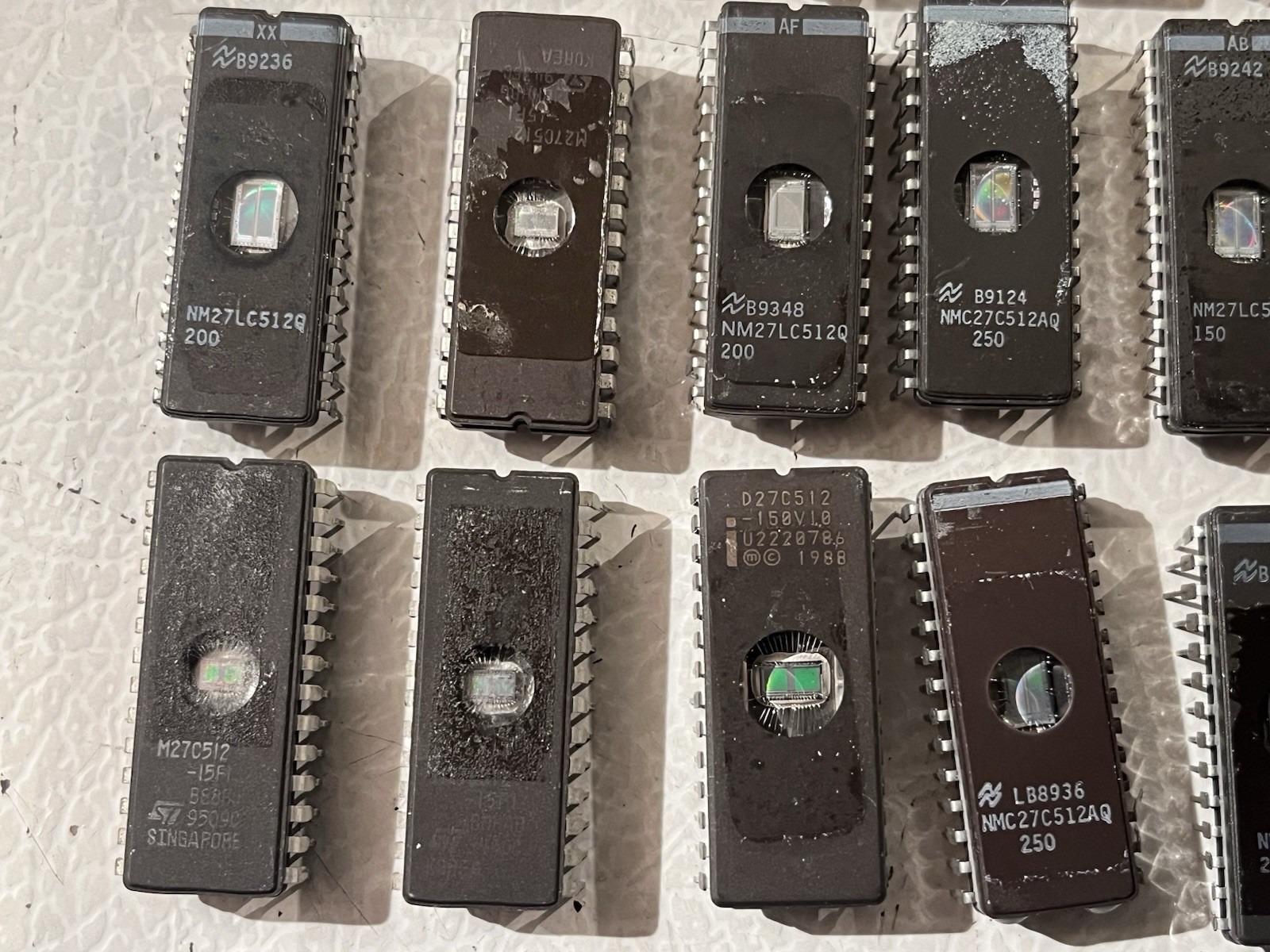 SCRAP CERAMIC IC CHIPS EPROMS FOR PRECIOUS METALS RECOVERY 5 POUND LOTS