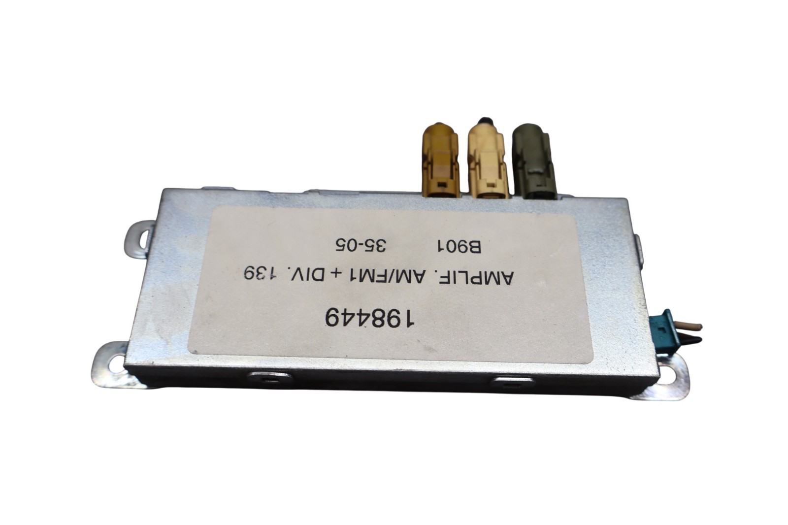 Maserati Quattroporte 2003-2008 Rear Am/fm amplifier