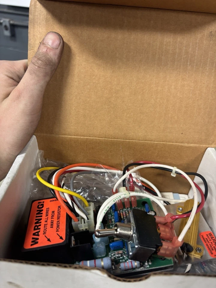 NEW KB Electronics APRM-PC 9378 Penta Drive Module Anti-plug Reversing - Image 2 of 2