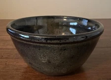 VTG 1992 JugTown Ware Bowl 2.25” X 4.75” Dark Blue /Gold, North Carolina Pottery