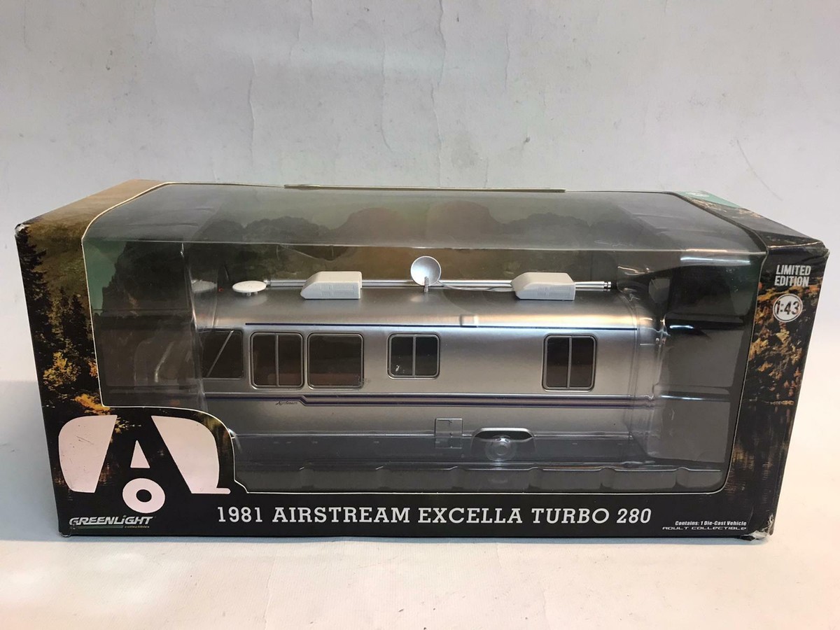 GREENLIGHT 1981 AIRSTREAM EXCELLA 1/43 ミニカー GREENLIGHT 1981