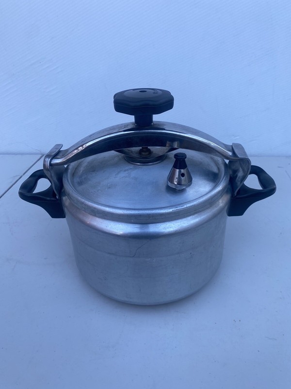 Aluminum PRESSURE COOKER