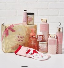 Fizz All The Way Bath Body Works Bright Bubbly gift set Champagne Toast candle