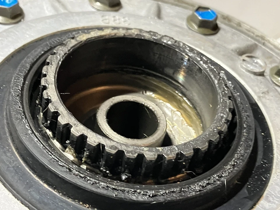 2005 Suzuki Boulevard Vl 1500 (C90) Driveshaft With Differential (OEM) Foto 4 de 4