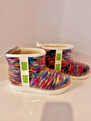 UGG Pixilate Mini Classic Boot Girl s Size 4 Multi-Color Rain Snow Boots