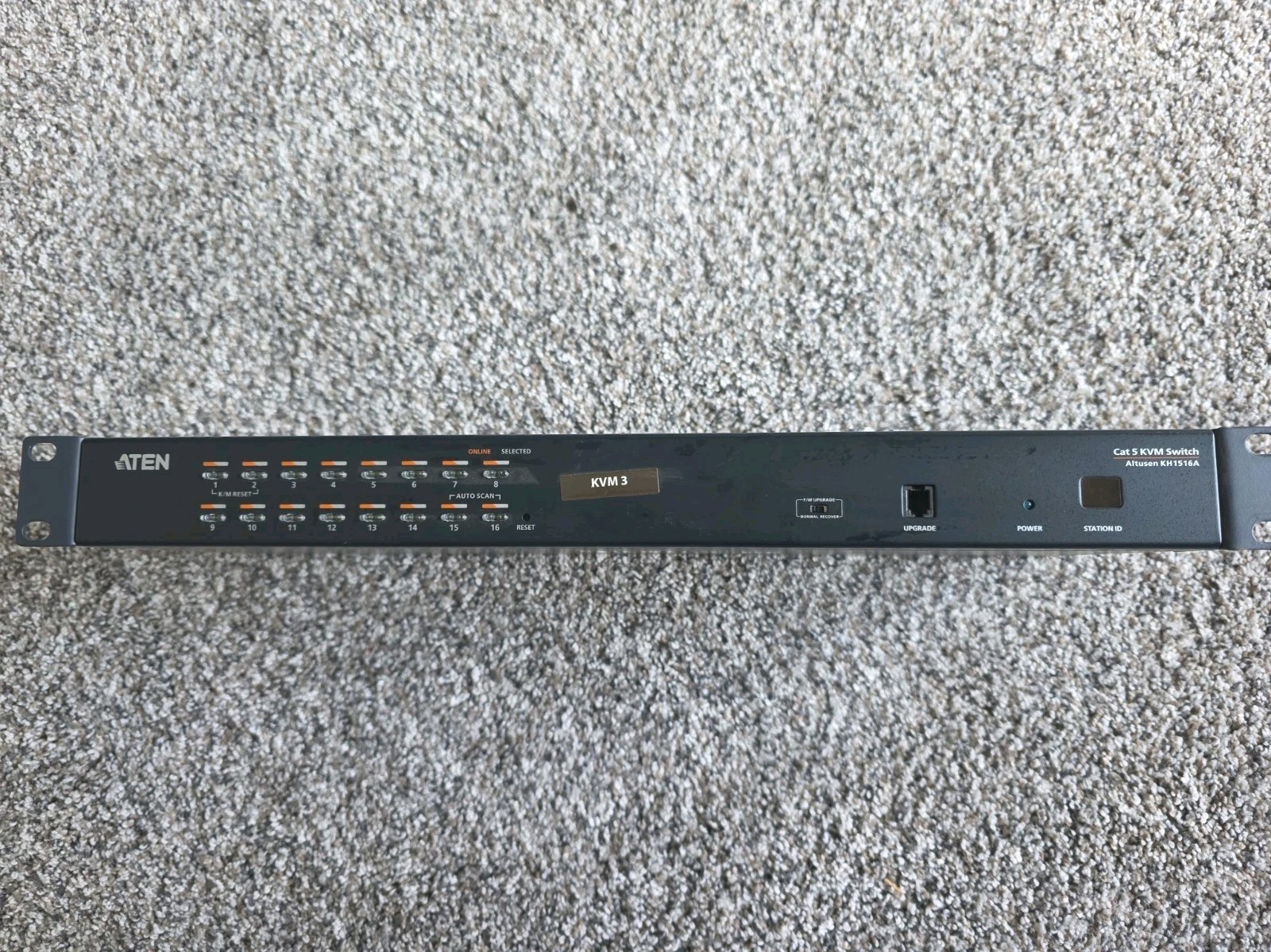 As-Is ALTUSEN Cat 5 High-Density KVM Switch KH1516A