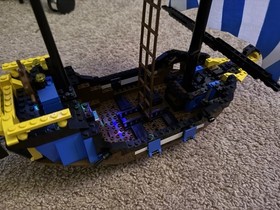 LEGO 6274 Caribbean Clipper 1989 Bluecoat Ship w Sails Cannons & Minifigs GREAT!