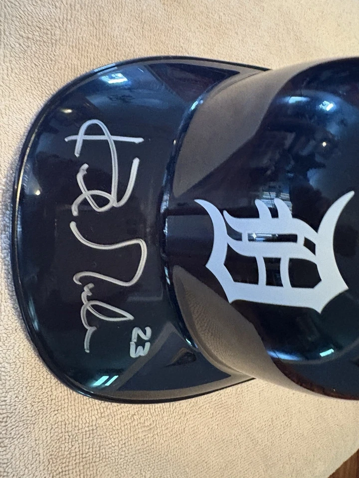 Autographed Kirk Gibson #23 Full Size Detroit Tiger Souvenir Batting Helmet - Image 2 of 3