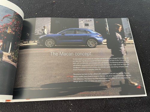 Porsche Macan S & GTS 2022 2023 nuevo con detalle de folleto del paquete catálogo de ventas de Estados Unidos - Imagen 2 de 8