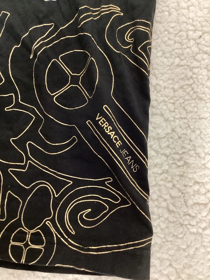 Camiseta Versace Jeans Vintage Gráfico Logo - Negra - Talla Mediana Swinger Intl T72 Foto 3 de 4