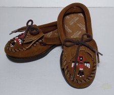 minnetonka Thunderbird moccasins Y8 Leather Suede Native American Beads READ