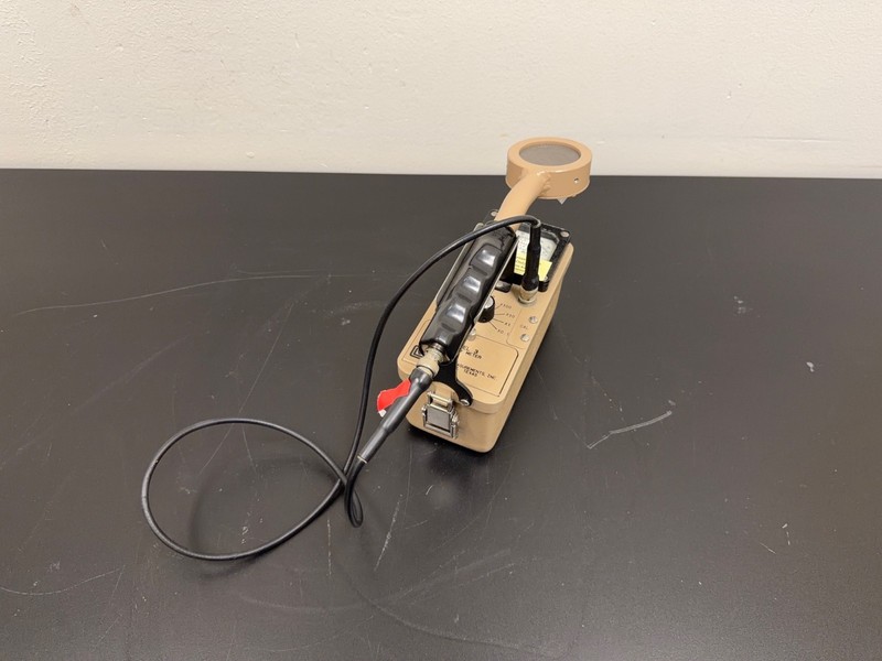 Ludlum Model 3 Survey Meter Geiger Counter w/ Probe