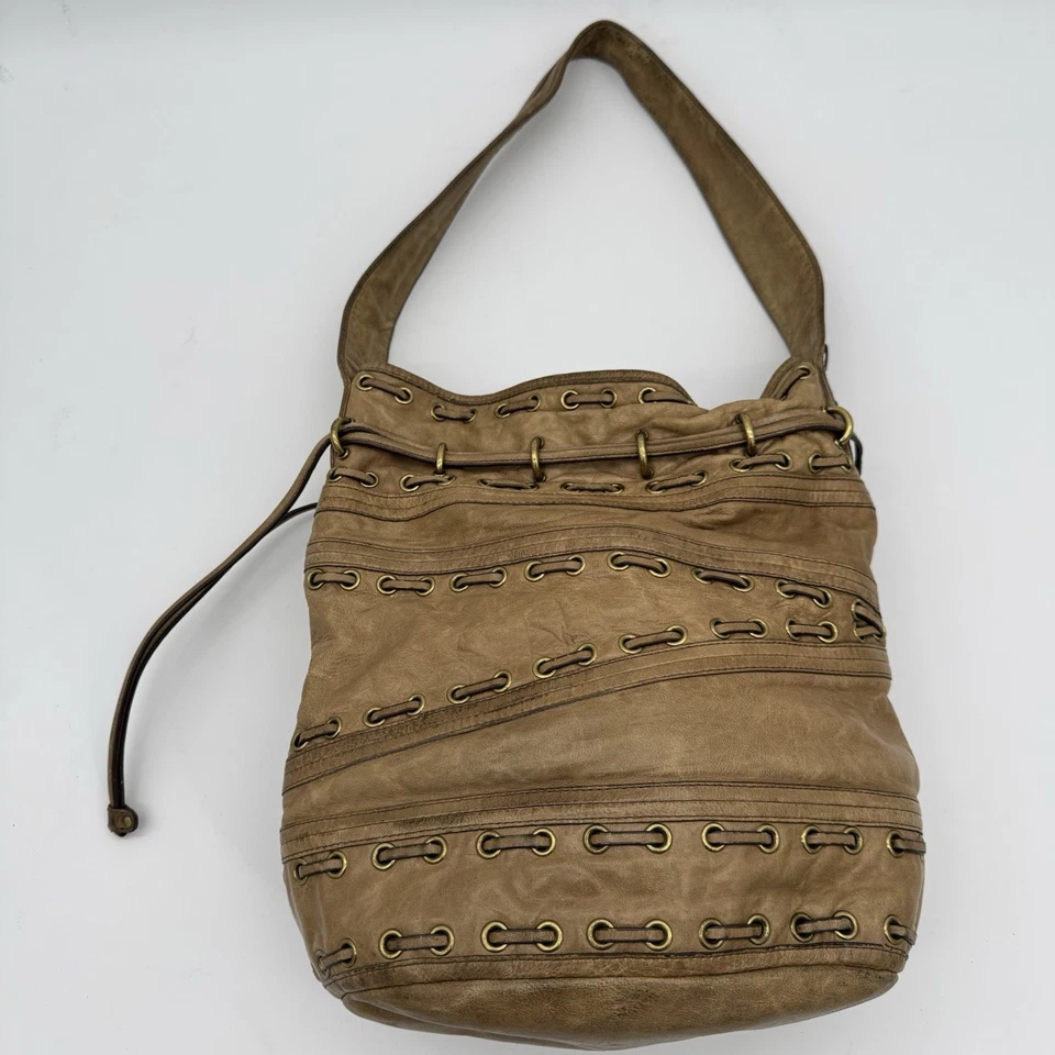 Bolso de Hombro Kooba Marcelle Cuero Beige Ojal Holgado Hobo Y2K Boho Foto 2 de 4