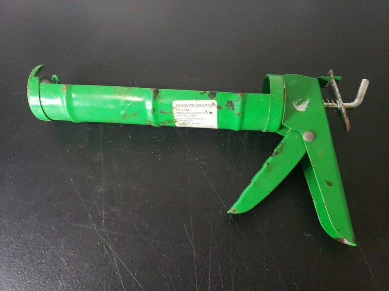 Green Metal 9-inch Standard Caulk Gun Designed for 10-ounce Sealant Cartridges
