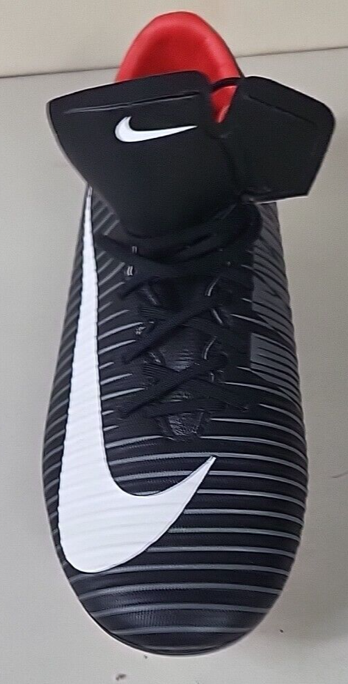 Nike Mercurial シューズ 黒/赤 Amazon.com | Nike JR Mercurial Victory VI IC Indoor Soccer