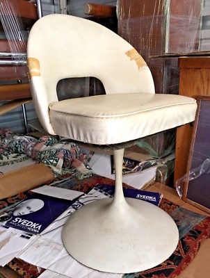 Vintage Mid Century Erro Saarinen Tulip Chair Swivel
