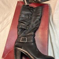WOMENS SOFFT BOOTS BLACK LEATHER SIZE 9.5