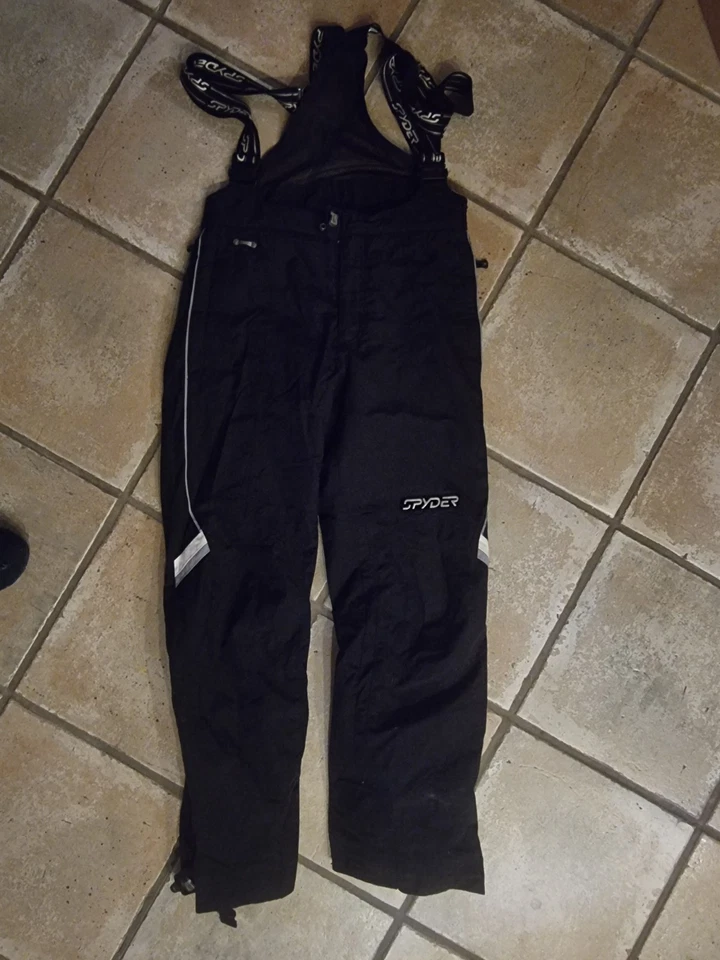 Skianzug 3-teilig. TOP Marke Spyder. Wenig getragen. Sehr guter Zustand. Gr XL. - Bild 3 von 3