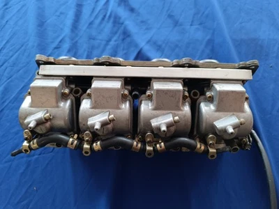 ORIGINAL KAWASAKI ZXR 400 92` VERGASER KOMPLETT - Bild 1 von 4