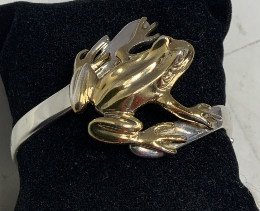 Sergio Bustamante Signed Frog Bangle Bracelet .92… - image 10