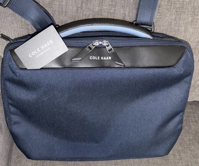 Cole Haan Navy Messenger Bag Expandable Great Condition Approx 16x12x4