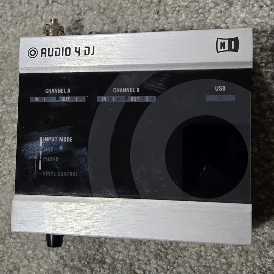 NATIVE INSTRUMENTS - Audio 4 DJ - USB Audio Interface - Sound Card - And More - Image 4 of 4