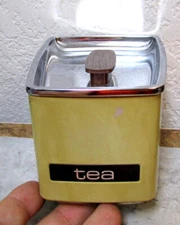 vintage 1970s Harvest Gold Lincoln Beautyware Tea canister nice kitchen decor