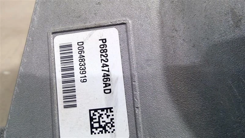 2018-2020 CHRYSLER PACIFICA ENGINE RIGHT FRAME MOUNT BRACKET 68224746AD - Image 2 of 4