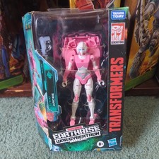 Transformers Earthrise ARCEE Generations War for Cybertron Deluxe WFC-E17