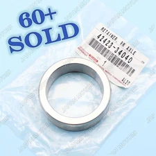 Genuine Toyota  Lexus Rear Axle Bearing Retainer Inner RH=LH LAND CRUISER TUNDRA