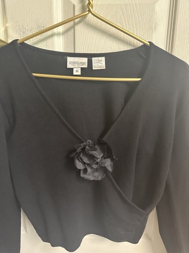 Set Of 2 Cropped Med Black Red Wrap Low Cut Sweaters 90s Y2K Soft Stretch - Picture 9 of 12