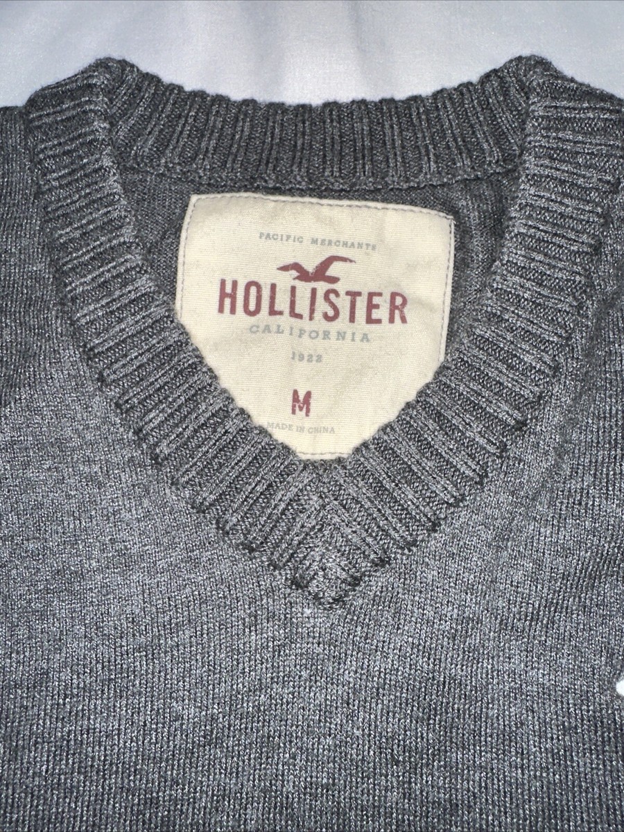 Hollister Mens Wool Sweater Dark Gray V-Neck Long Sleeves Size M