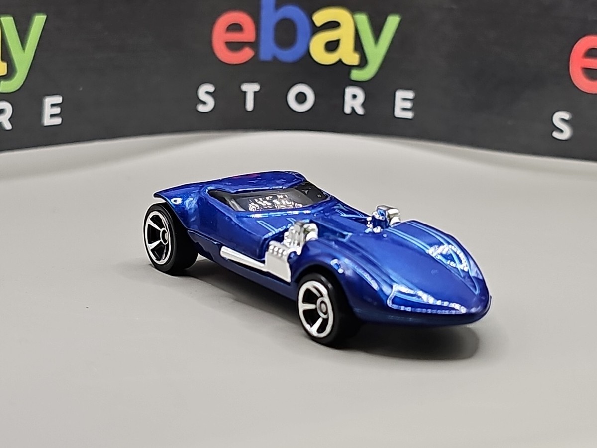 Hot Wheels Twin Mill from the 2021 HW Legends 5-Pack/Blue w/Light