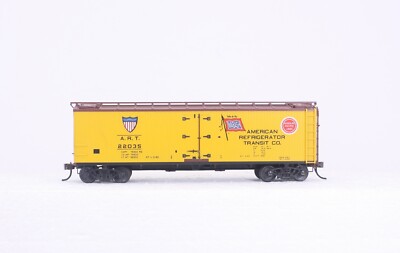 HO Red Caboose American Refrigerator Transit Wabash / Missouri Pacific ART 22035