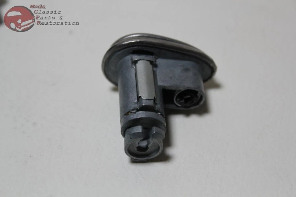 Cilindros de bloqueo de puerta de camioneta Ford 52-58 53-60 con llaves OEM Foto 3 de 4