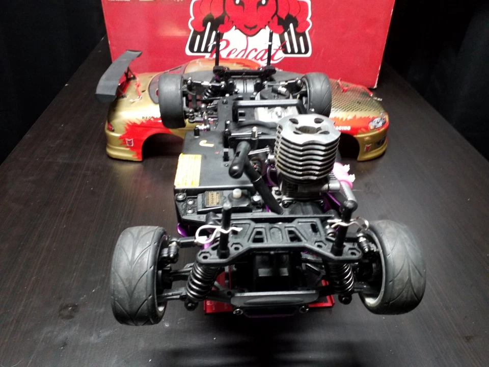 CLASSIC VINTAGE RED CAT LIGHTNING NITRO 4X4 RC CAR MINT CONDITION  - Image 2 of 4