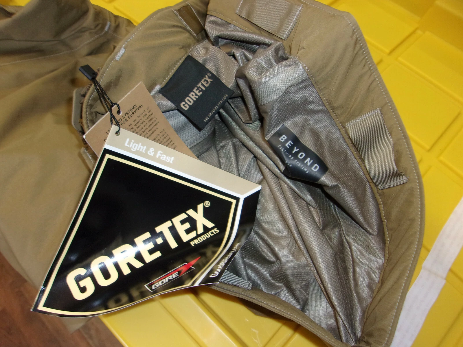 MILITARY...BEYOND CLOTHING A-6 GORETEX RAIN PANTS COYOTE BROWN ,SIZE M , XXL
Opens in a new window o