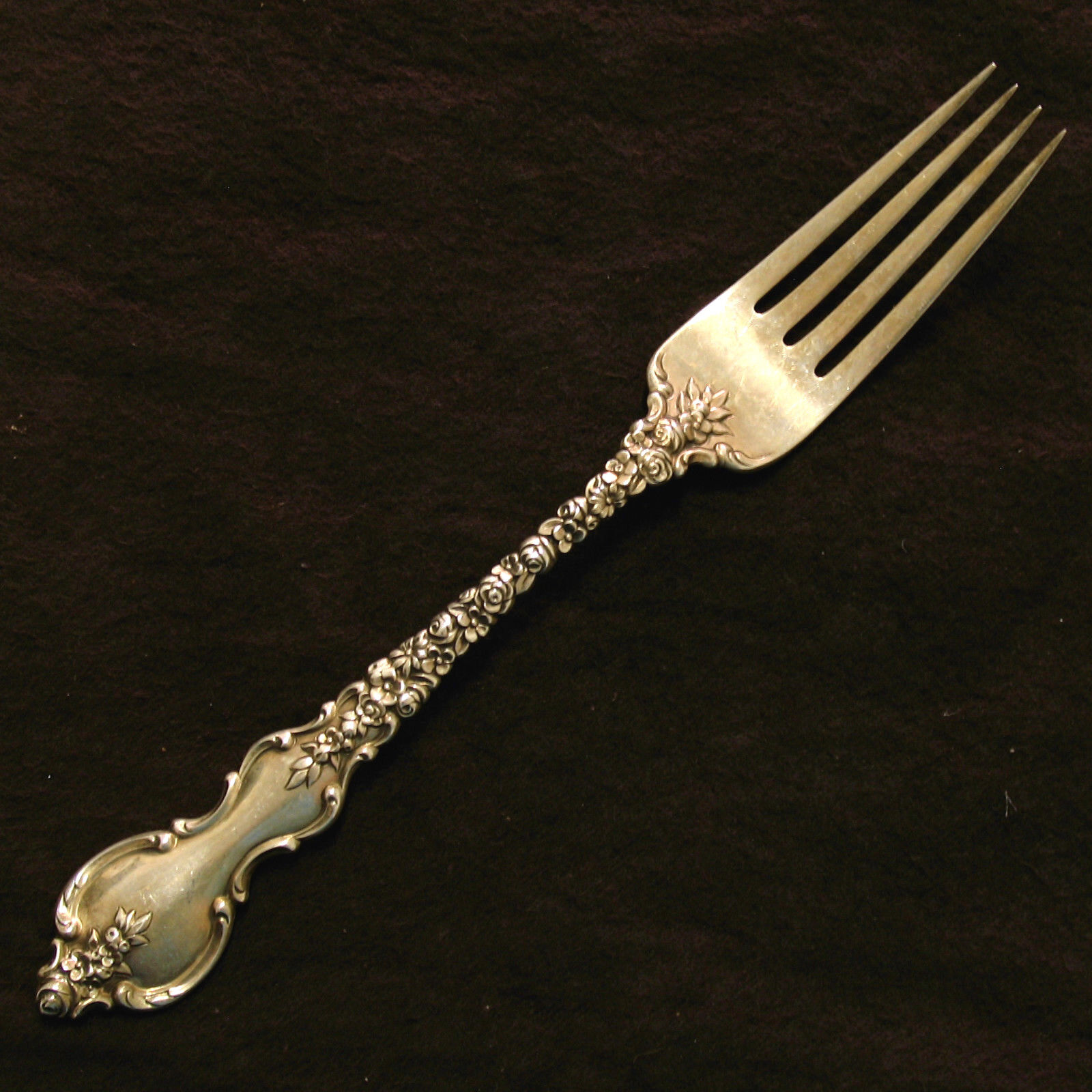 International Silver Du Barry Sterling Silver 7-3/8" Dinner Fork - No Monogram