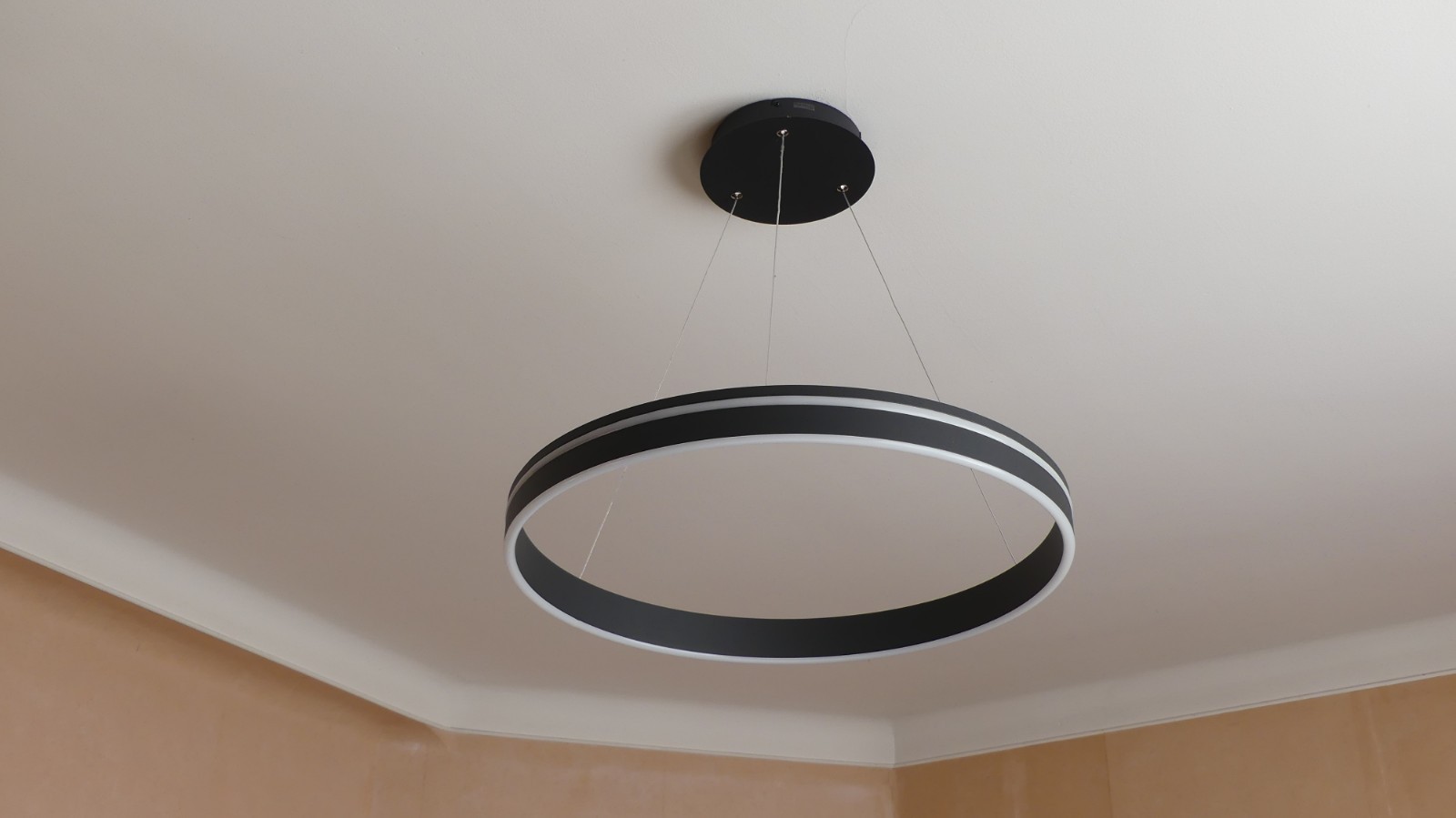 Suspension lumineuse à leds Paul Neuhaus design minimaliste en finition chrome