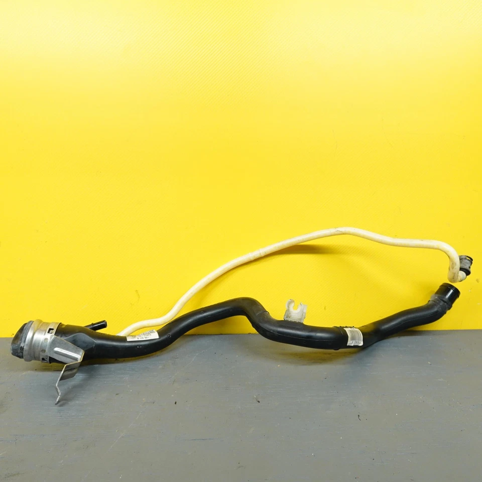 BMW 435i F32 F33 F36 2014-2018 tanque de gasolina llenado de combustible tubo de cuello manguera válvula de ventilación Foto 3 de 4