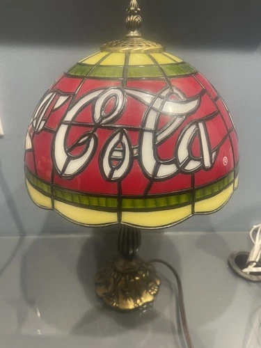 Vintage Coca Cola Tiffany Style PLASTIC Stained Glass Style Shade Lamp 15” Coke