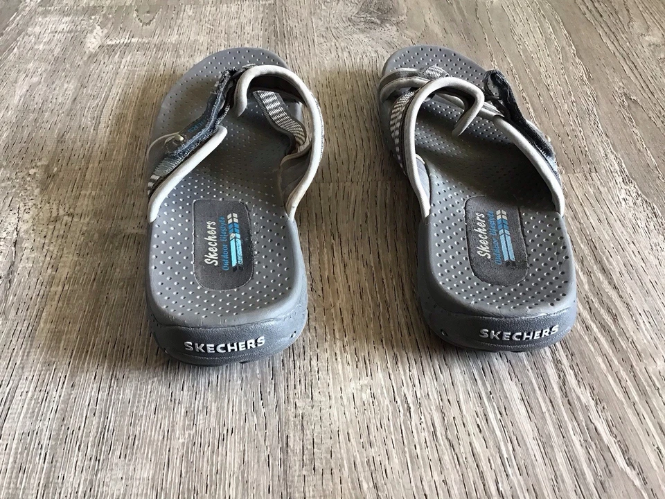 Skechers Womens Size 9 Reggae Outdoor Lifestyle Slides Gray Slip On Sandals - Image 3 of 4