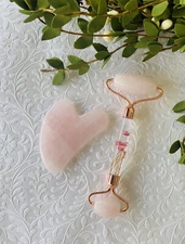 Rose Quartz Facial Roller and Gua Sha Set