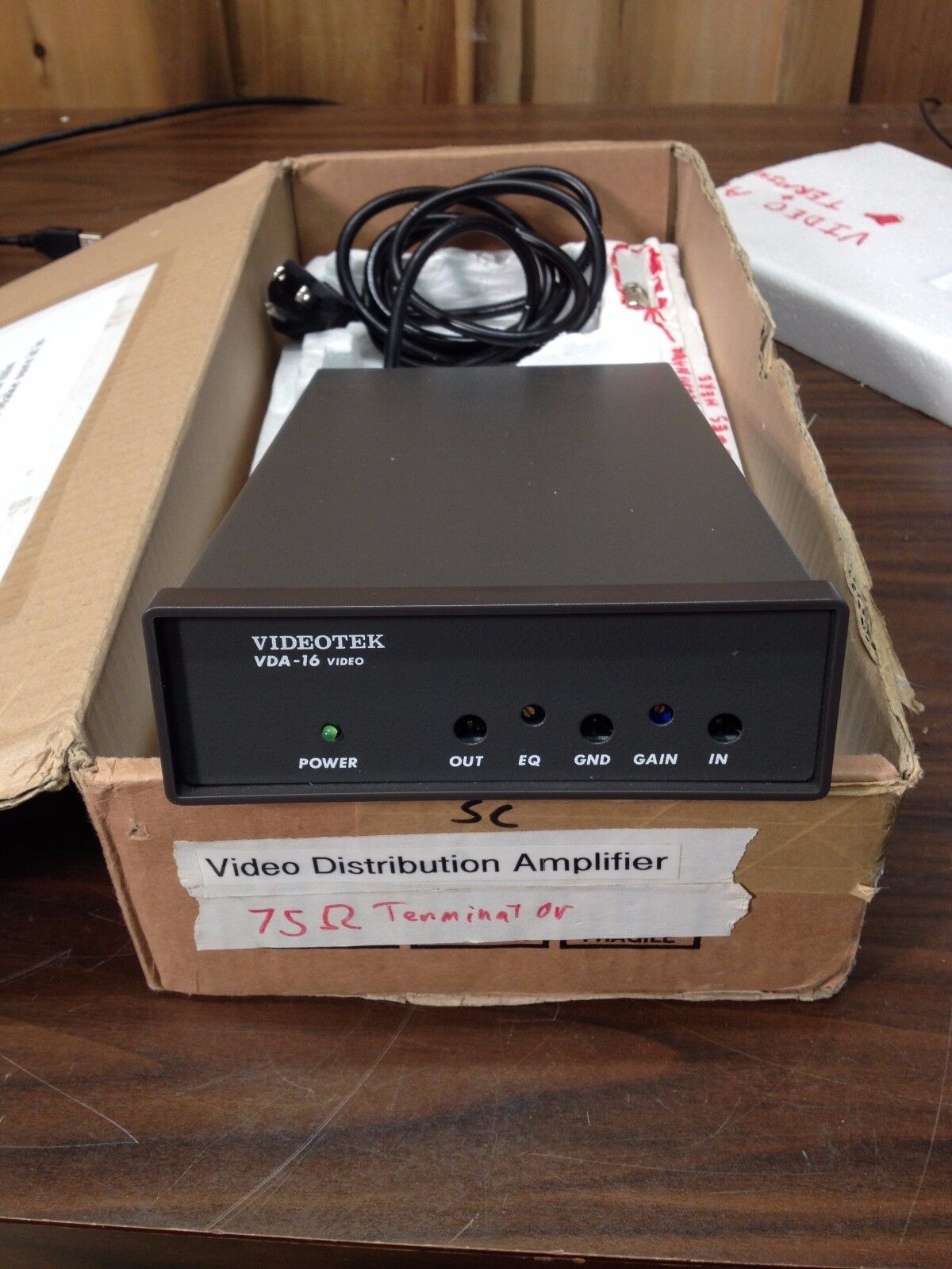 Videotek Cheap mail order specialty store Manufacturer direct delivery VDA-16 Wide Band Video 40 Distribution Ban MHz Amplifer