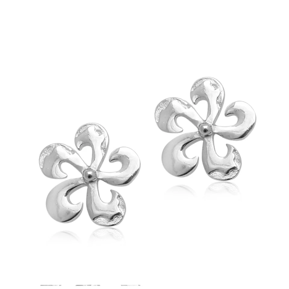 Pendientes artesanales de flores de plata de ley enchapados en oro blanco joyería Foto 2 de 4