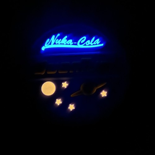 3D Printed FALLOUT 76 QUANTUM NUKA COLA Fan Sign for your Funko and collectibles - Picture 3 of 3