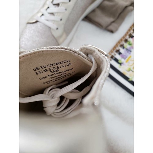 Kenneth Cole Womens Sneakers Shoes Beige White Low Top Lace Up Glitter 8.5M New - Picture 9 of 9
