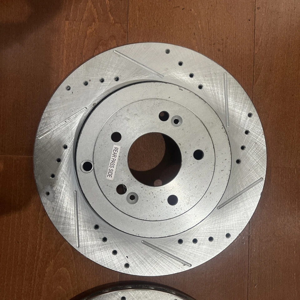 Juego de discos de freno traseros de 2 ruedas JBR1530XPR Powerstop para Hyundai Genesis Coupé Foto 2 de 4