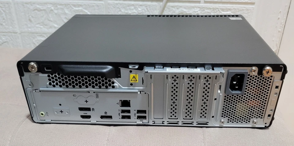 Lenovo ThinkCentre M70S Gen 3 I5-12500 16GB RAM 256GB NVMe SSD Win 11 Pro - Image 3 of 4